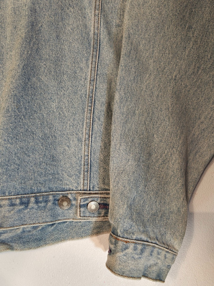 Gap Denim Jacket Size Medium - image 6