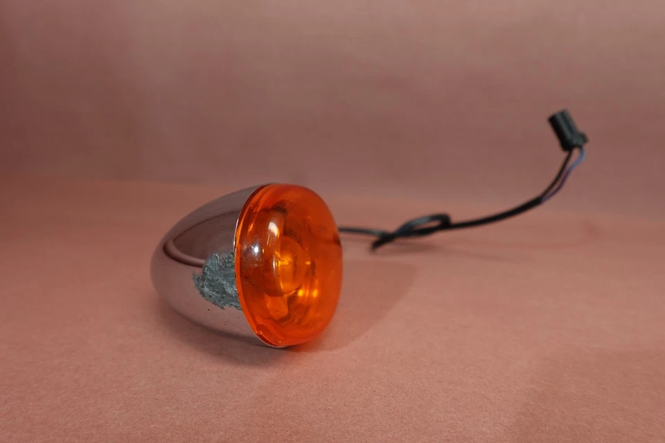 2005-2006 Harley Sportster XL883L XL 883 Rear Right Turn Signal - Image 2 of 4