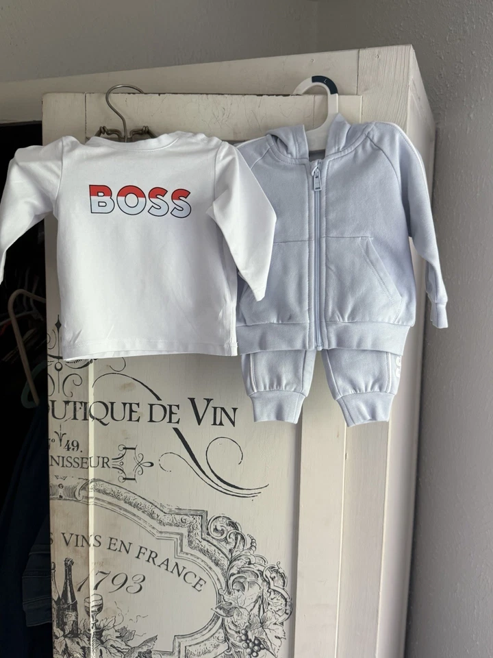 Nuevo con etiquetas Auténtico Hugo Boss 3 Piezas Bebé Logo Chándal  Foto 4 de 4