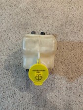 1997-02 Jeep Wrangler Tj Windshield Washer Fluid Dual Discharge Reservoir Tank 1997-02 Jeep Wrangler Tj Windshield Washer Fluid Dual Discharge Reservoir Tank