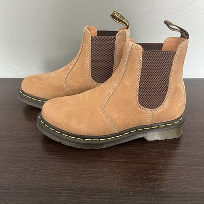 DR MARTENS 2976 Savannah Tan Chelsea Boot in Tumbled Nubuck women s 7 men s 6