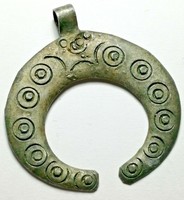 CIRCA 900 - 1100 AD VIKING ERA NORSE LUNAR AMULET WEARABLE ARTEFACT RARE