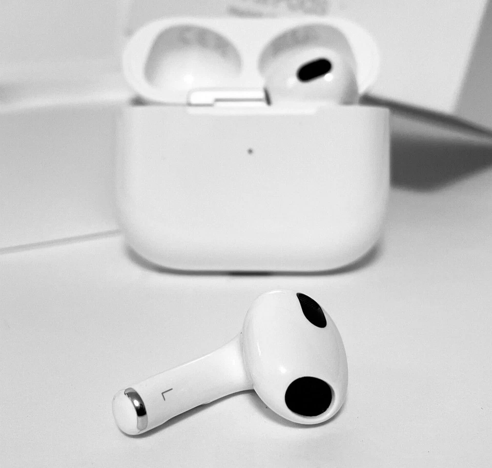 Apple AirPods 3rd Generation - Replacement Case/Left/Right Side Only Headphones - Image 4 of 4