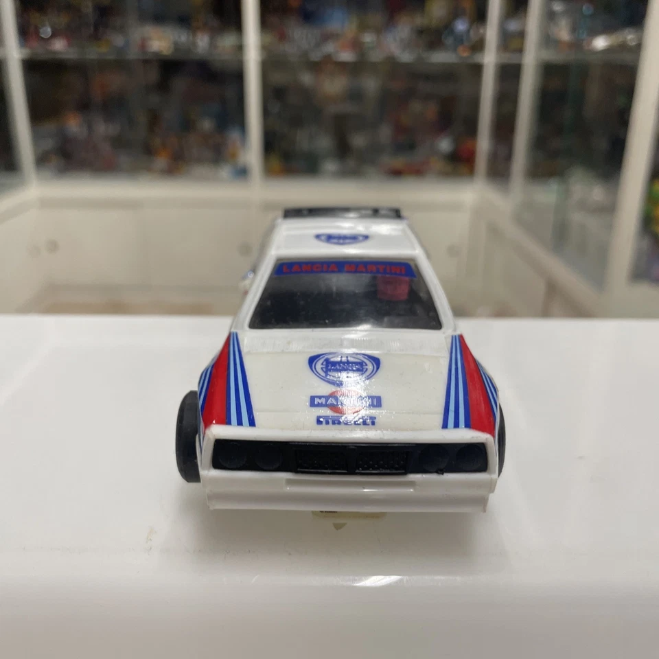 POLISTIL POLICAR F1 - Lancia Delta S4 - SLOT CAR PISTA ELETTRICA 1/32 - Immagine 2 di 4