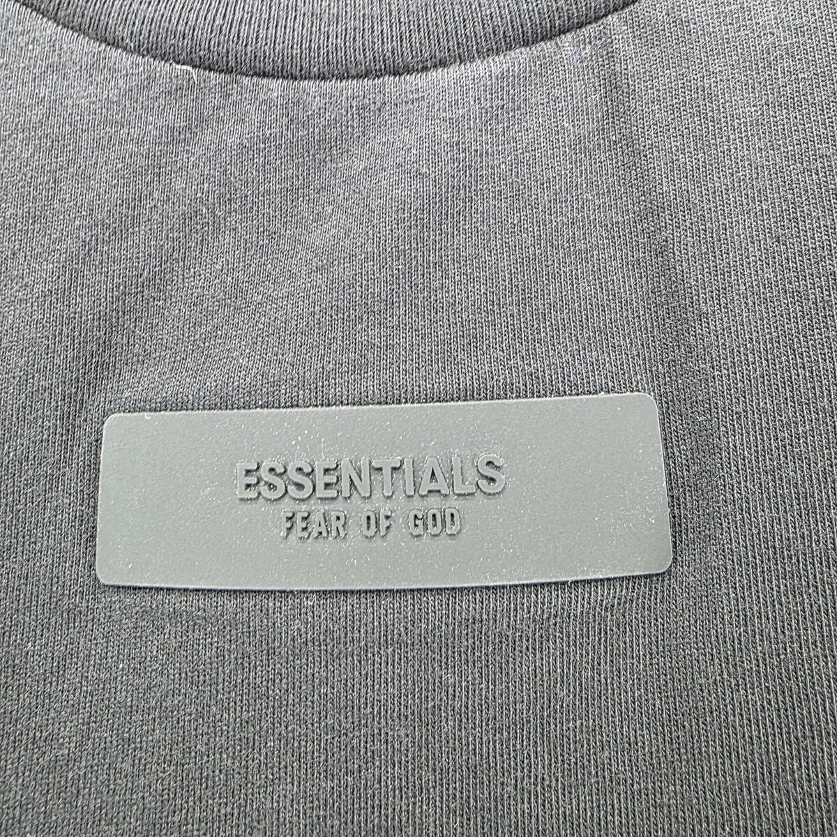 Essentials Fear of God Shirt Mens Medium Black FOG Rubber Patch 