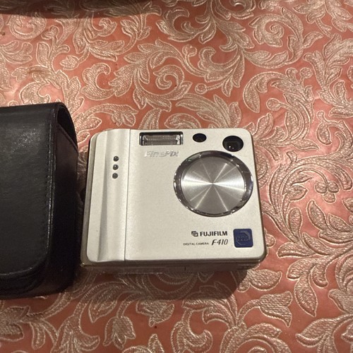FUJIFILM FinePix F401 Compact