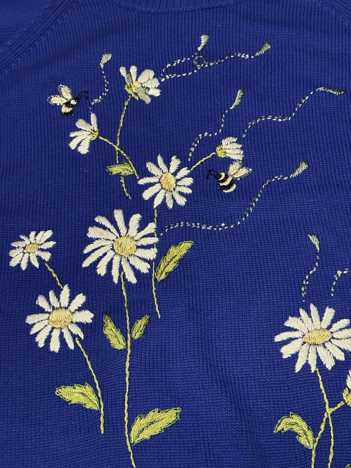 NWT Quacker Factory Sweater Women's 1X Blue With Flowers Bees Embroidered Back - Image 4 of 4