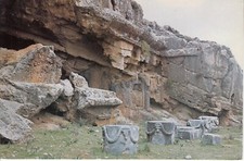 12 / Post Card - Lindos / La antigua negropolis
