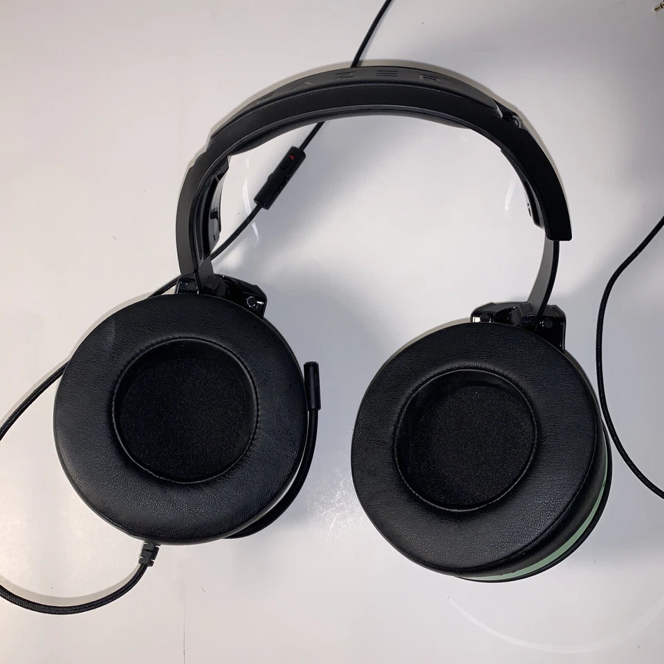 razer kraken headset wired multi platform black& Green - Image 4 of 4