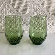 2- Optic Swirl RARE  8 Oz Flat Tumblers Regal Green by Anchor Hocking (x Posted)