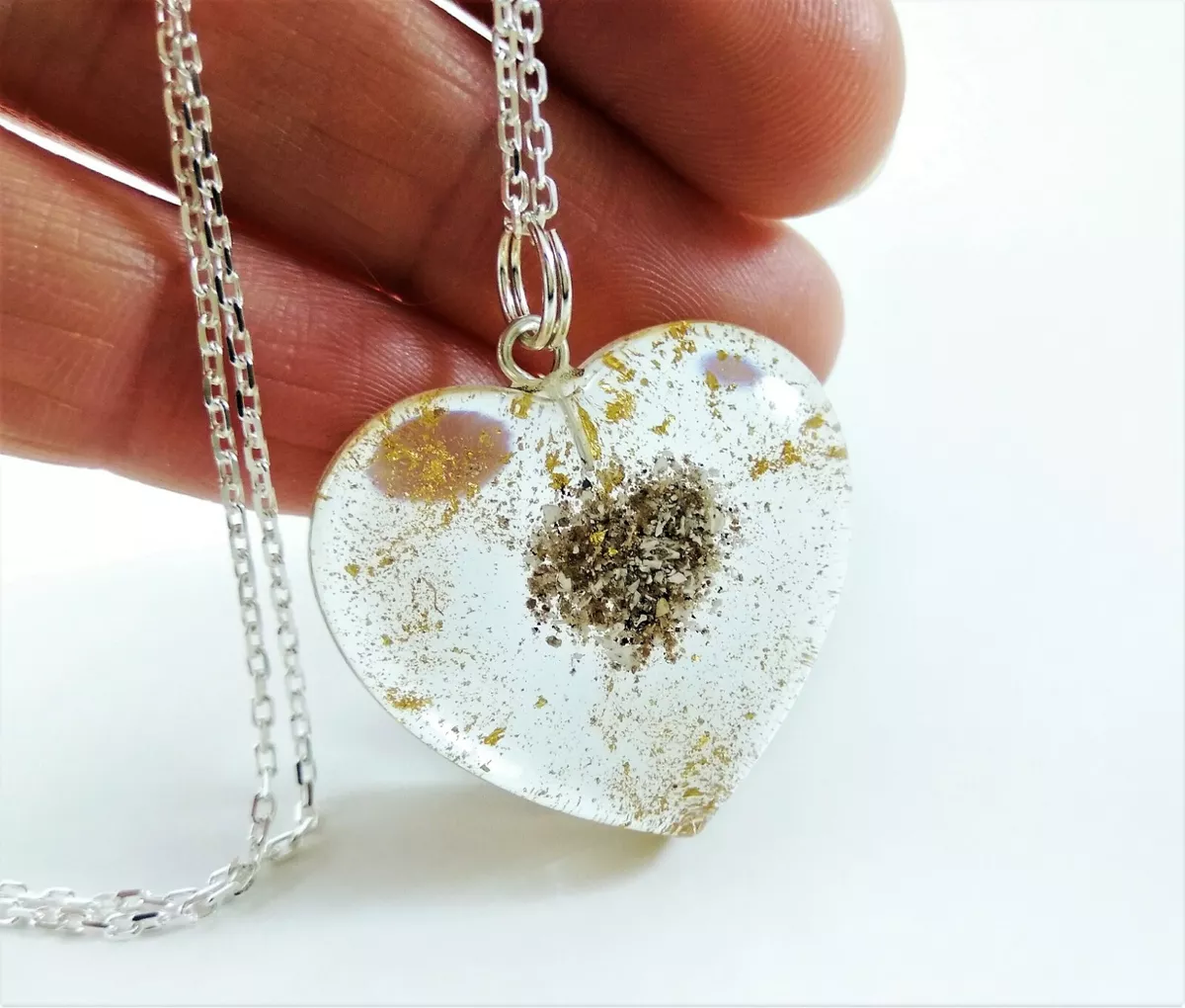 Keepsake locket 2024 for ashes