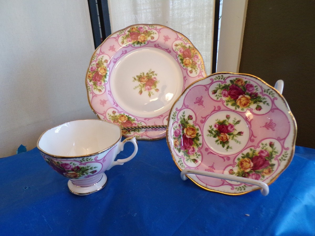 Choice Royal Albert Old Country Roses Bone China Plate/Saucer/Tea
