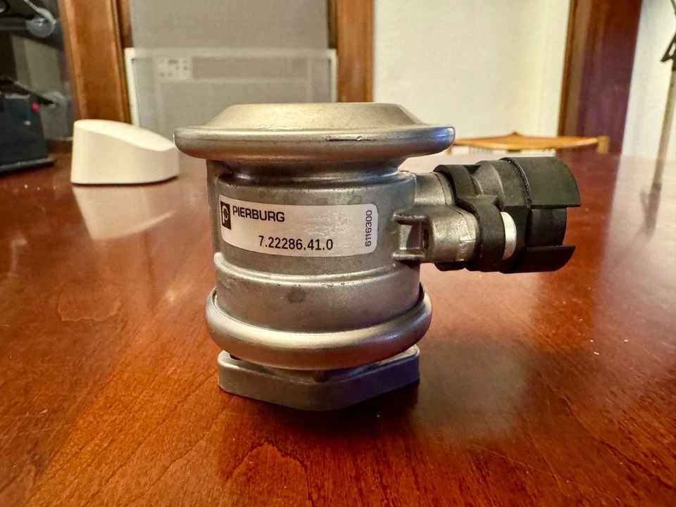 NUEVO 7.22286.41.0 Pierburg Válvula de retención de inyección de aire para VW Sedán Volkswagen Jetta Foto 2 de 4