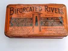 Antyczna/vintage Kolekcjonerska puszka - Dwurozwidlone nity marki Aylesbury większy rozmiar