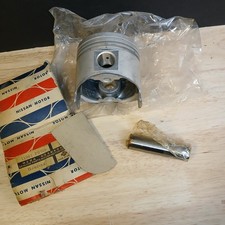 1979 - 1985 Nissan Datsun Piston Head Std Nos Oem
