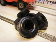 Pneus pour Revell Dune Buggy 1/32e, 1 paire AV + 1 paire AR