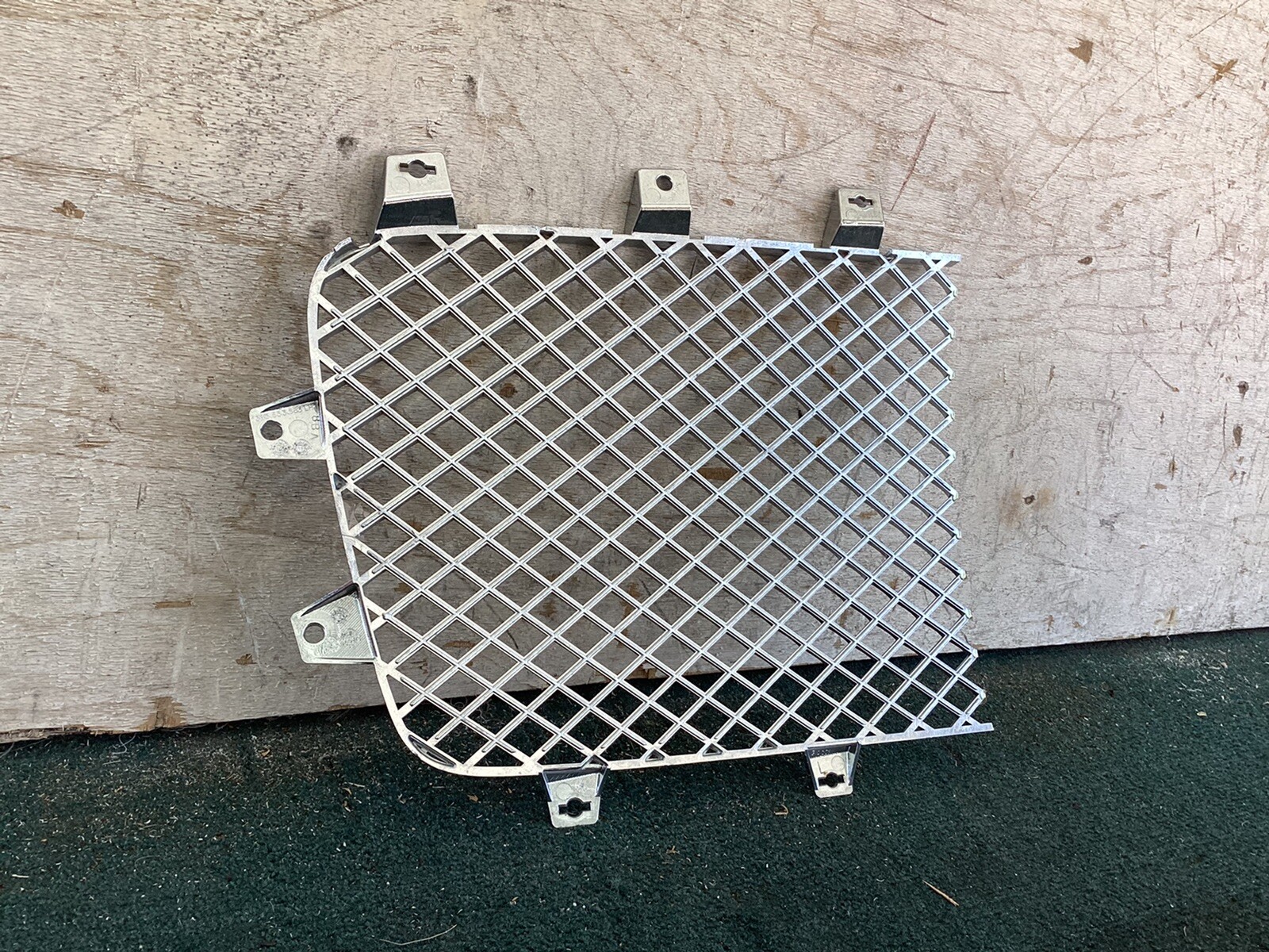 2012-2018 BENTLEY CONTINENTAL GT GTC LEFT SIDE CHROME MESH GRILLE OEM USED