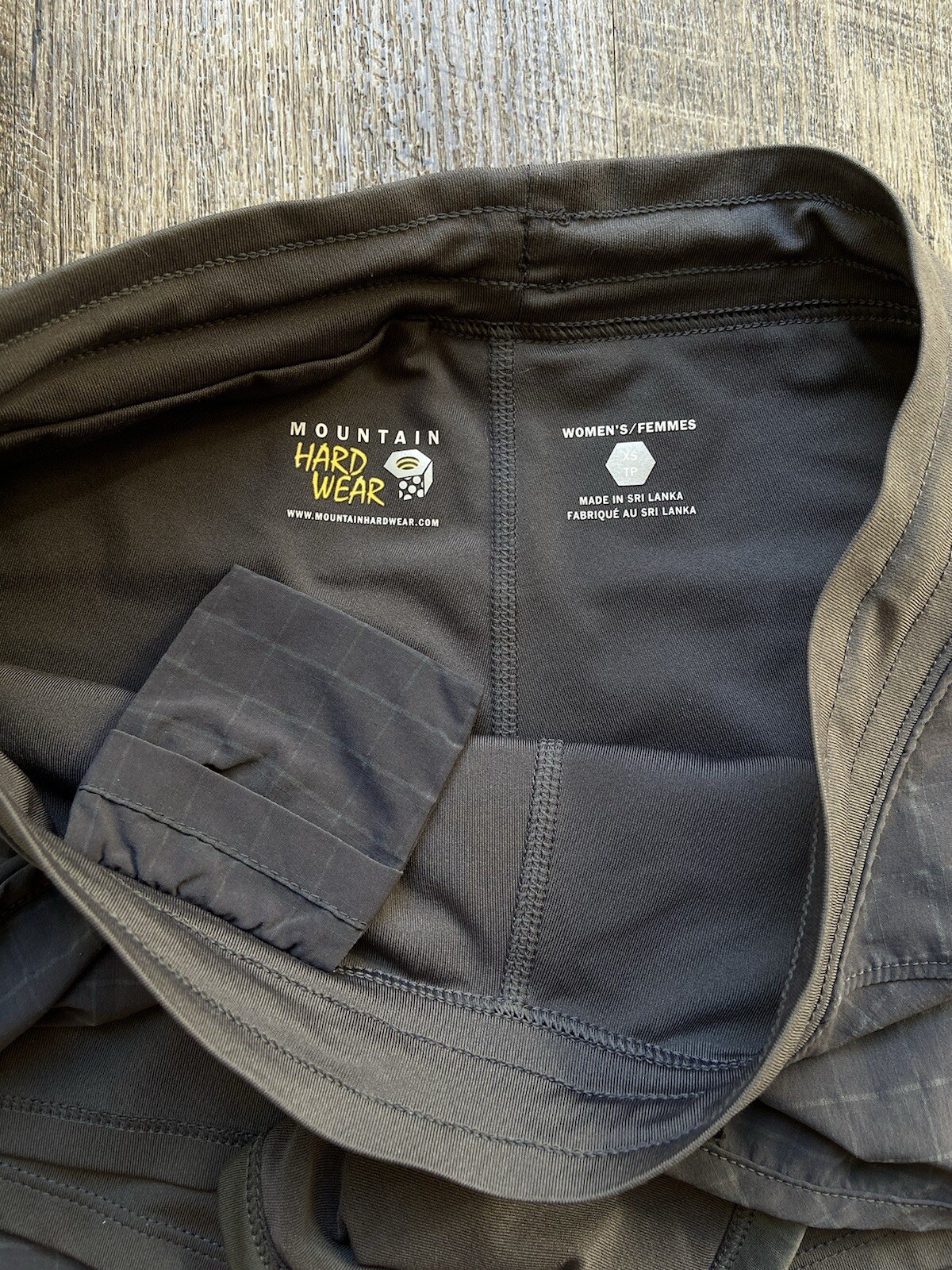 Women’s Mountain Hardware Grey Patterned Skort wi… - image 4