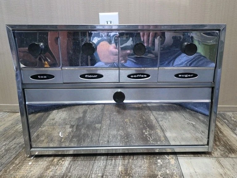 VTG SILVER CHROME MASTER WARE? BREAD BOX FOOD STORAGE MCM KITCHEN
Opens in a new window or tab