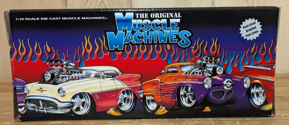Muscle Machines 1956 Oldsmobile 88 cupé rojo y blanco 1:18 diecast nuevo en caja  Foto 4 de 4