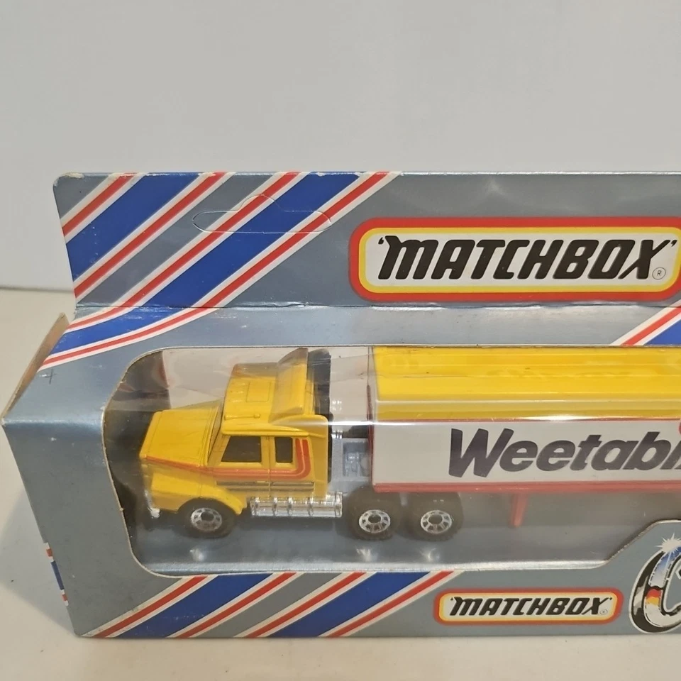 1983 Matchbox Convoy CY16 Scania Box Truck Weetabix Trailer Container Yellow - Image 2 of 4