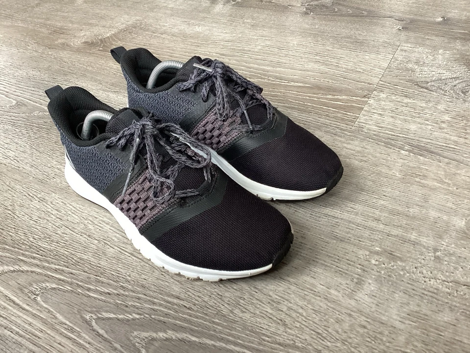 Zapatillas deportivas negras Reebok para mujer con estampado Lite Rush CM8784 talla 8,5 Foto 2 de 4