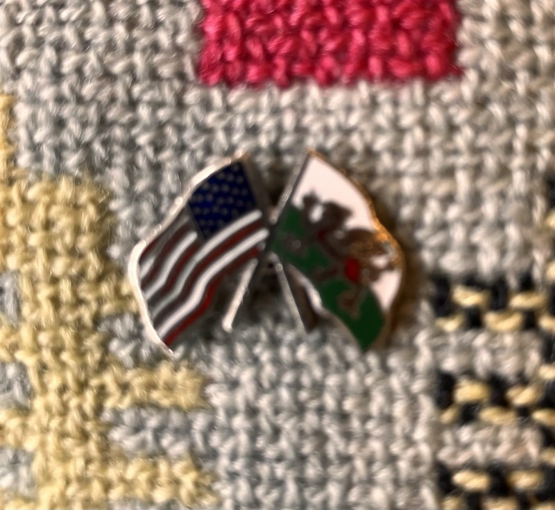 Wales and USA crossed Flags, Lapel, Stick Pin, Enamel and Silver