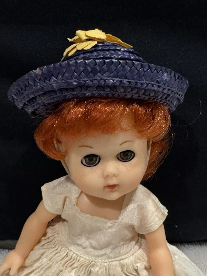 Sombrero de muñeca vintage azul amarillo flor Vogue Ginny sombrero escolar LEER sombrero solo sin muñeca Foto 2 de 4