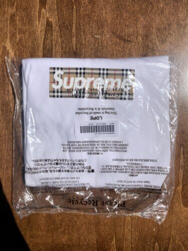 Supreme Burberry Box Logo Tee White Size Large SS22 Brand NEW Authentic |  eBay