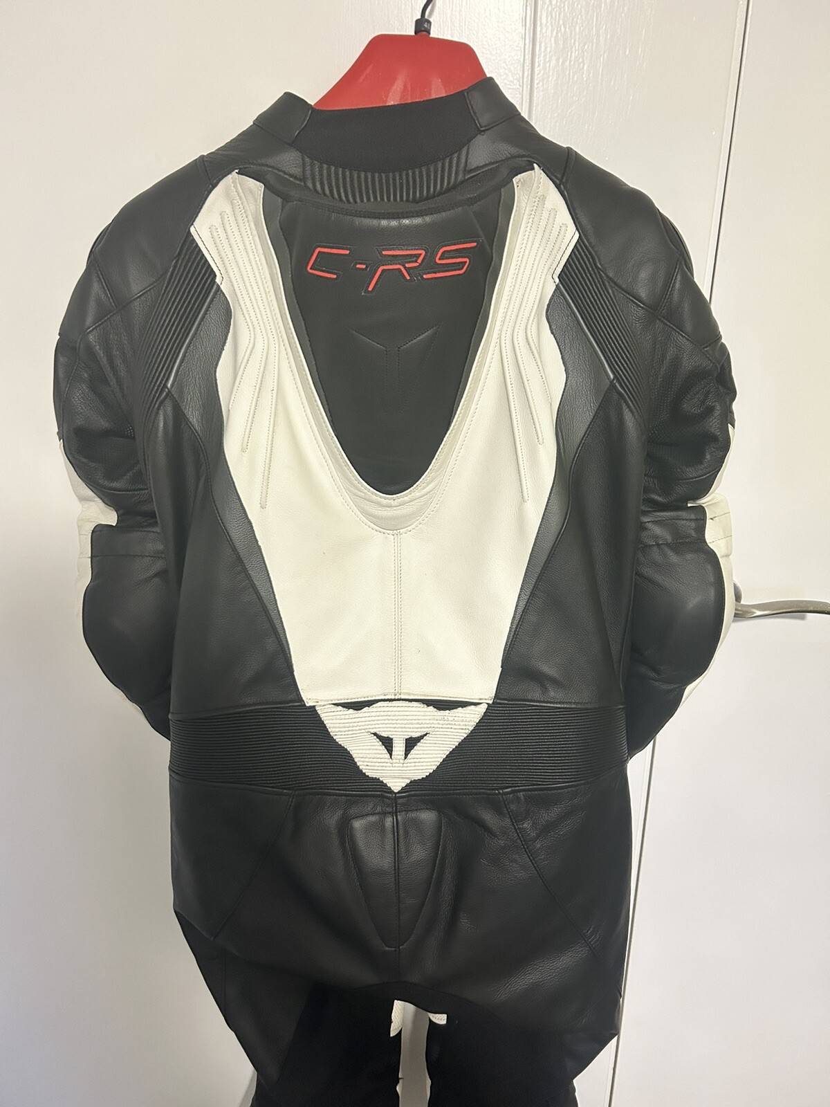 Dainese Crono cafe Racer one piece leathers + hump UK 46 EU 56 Perf