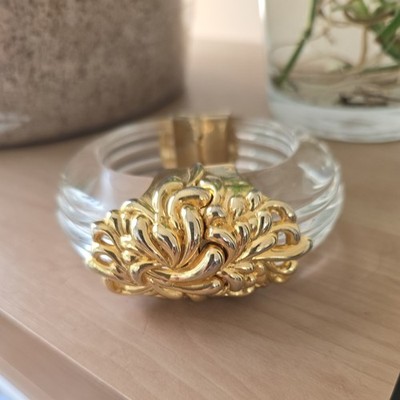 VINTAGE INNA CYTRINE PARIS CLEAR LUCITE  GOLD TONE HINGED BANGLE BRACELET 
