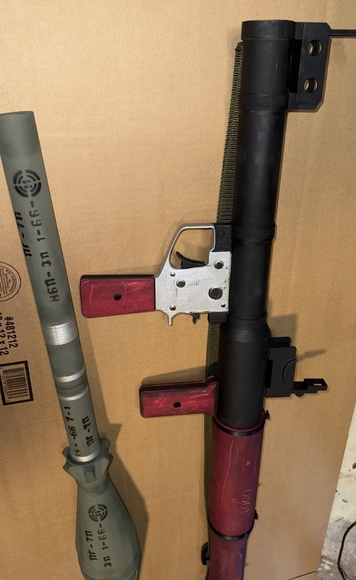 Full-Size RPG-7 Replica Prop – PVC Reinforced, Painted & Weathered