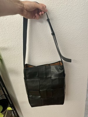 Bottega Veneta Arco Hobo Shoulder Bag In Dark Calfskin Leather Green Intrecciato