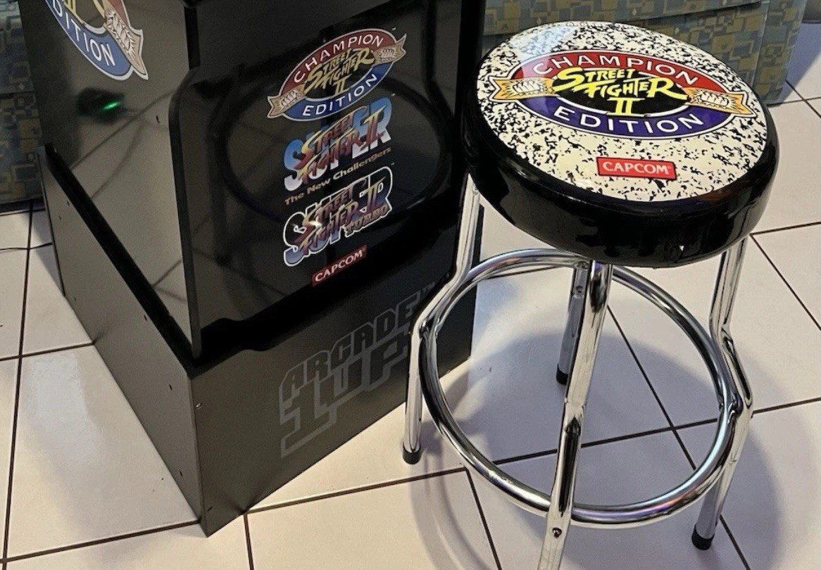 Street Fighter II Champion Edition Arcade1Up Bar Stool – Capcom