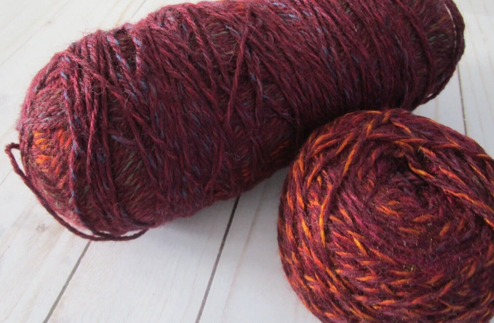 Mill Ends Yarn, Fashion Yarn Burgundy mix - Image 2 of 2