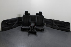 BMW M2 F87 Innenausstattung Leder Alcantara Sitze Sportsitze SHZ Ziernaht blau