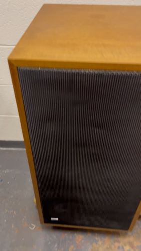 Altoparlanti stereo monitor BBC KEF LS5/1a con cavi | audio ideale - Video 1 di 1