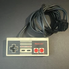 Nintendo NES-004 Wired Controller for Nintendo NES. NOT TESTED!