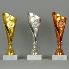 3er Serie Pokale / 18cm / G / S /B  inkl. Gravur und Emblem   kompl. MONTIERT