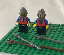 VTG Lego Castle Knights Crossed Axes CAS108 Lot of 2 Minifigure w/Accessories