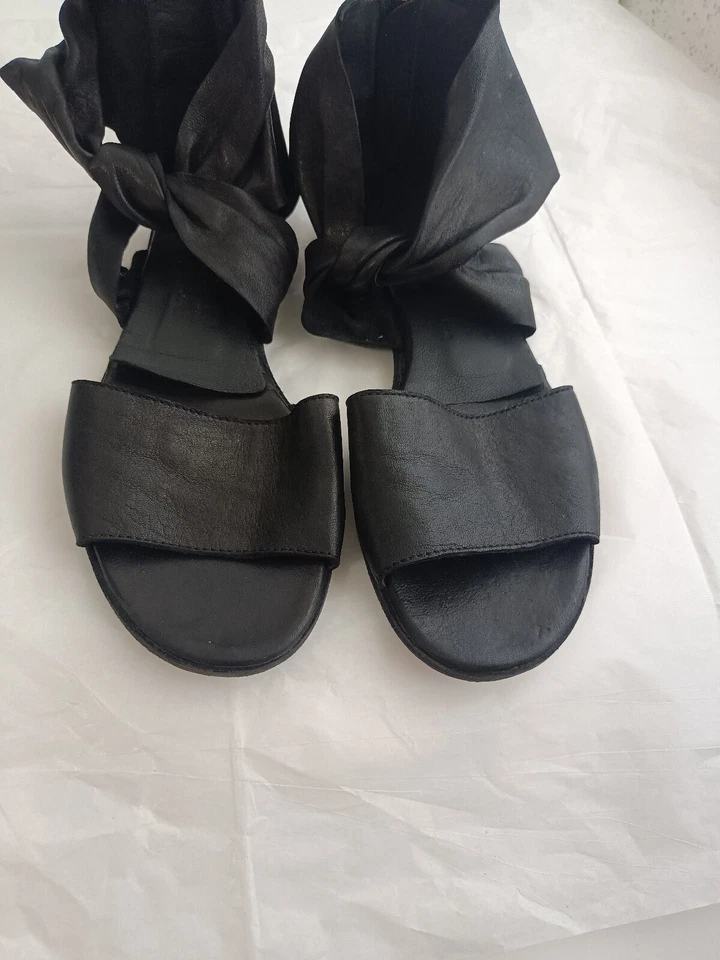 Sandalias de cuero gladiador negras LD Tuttle talla 38,5  Foto 2 de 4