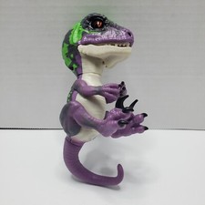 Fingerlings Untamed Razor Raptor Purple Dinosaur Interactive Toy WowWee Works