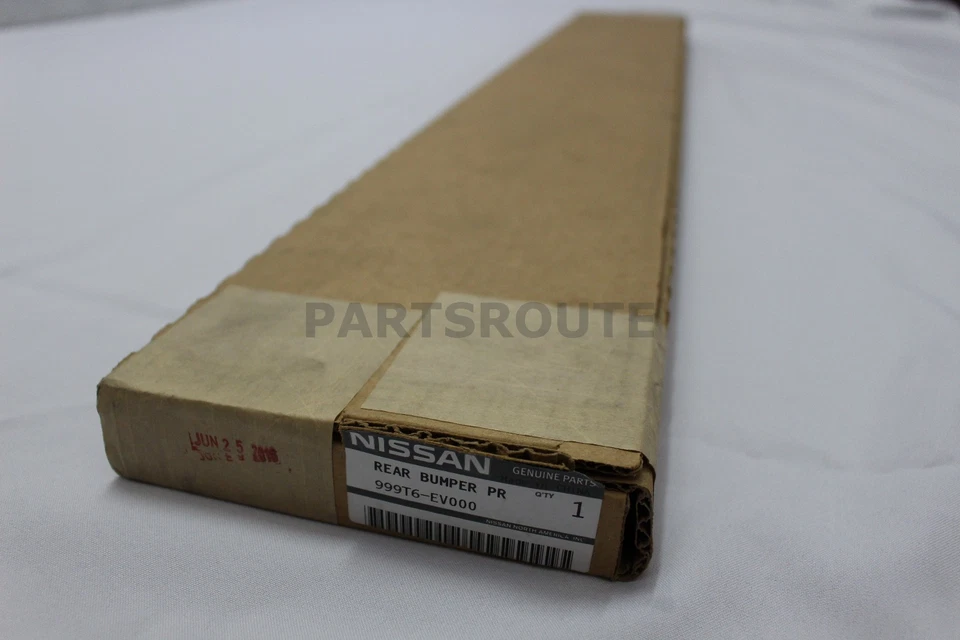 Protector de parachoques trasero de acero inoxidable para Infiniti FX35 FX50 FX QX70 OEM 999T6-EV000 Foto 3 de 4