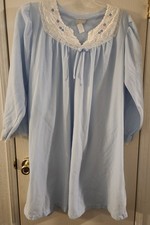 Vintage Heiress Fleece Granny Nightgown Blue VTG Size Large Embroidered Flowers