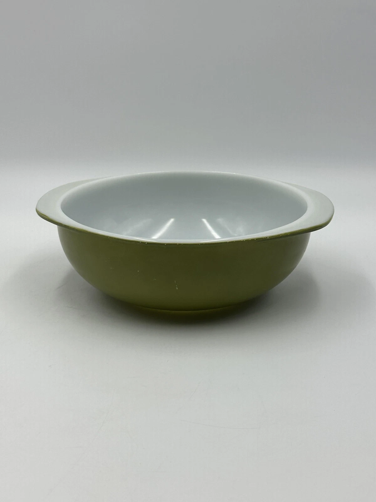 Pyrex 024 Avocado Green 2 Qt Round Casserole Baker Made USA Ovenware