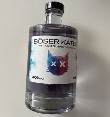 Böser Kater Two Faced Gin mit Farbwechsel 40.0% 0,5l Gin ohne künstliche Aromen