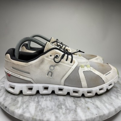 On Cloud Cloud 5 White/Gray Running Shoes Women's Size 9 69.98854 NO INSOLES