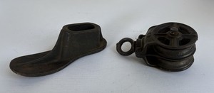 Vintage Cast Iron Barn Pulley & Cast Iron Cobbler Shoe Form Lot