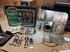 Vintage1980 Star Wars-Cloud City Playset With Figures 5 Pegs Box & Accessories
