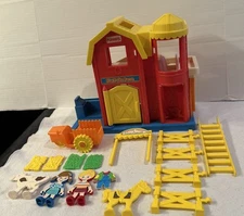 Vintage Playskool Flat Folks Farm Friends Near Complete 1990 USA Barn Playset